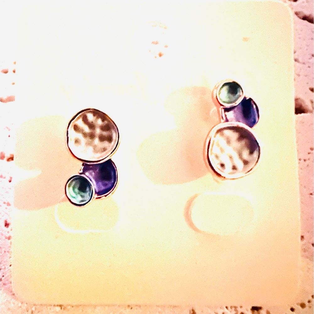 Chain of Bubbles Circles Effervescent Paint Palette Artsy Dent Divot Dimple Stud - Picture 14 of 16